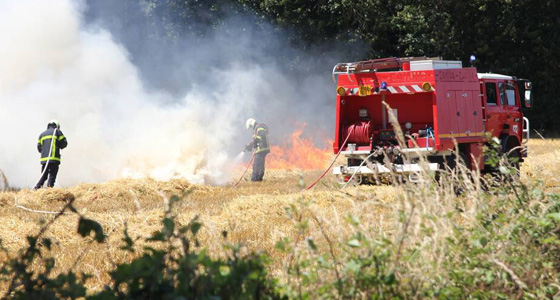 Intervention du Sdis 53 sur un feu de récoltes