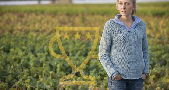 Femme dans un champ